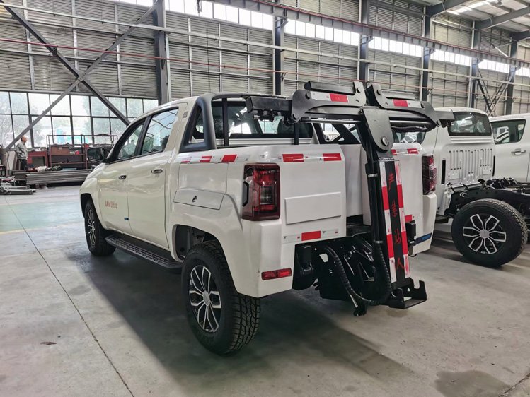 小型四驅(qū)柴油皮卡清障車舊車改裝分期路拖車高速地下車庫(kù)救援車