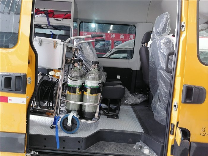 福特供水供電應(yīng)急搶修車機(jī)場道面搶險救援車裝備現(xiàn)場救險氣防車