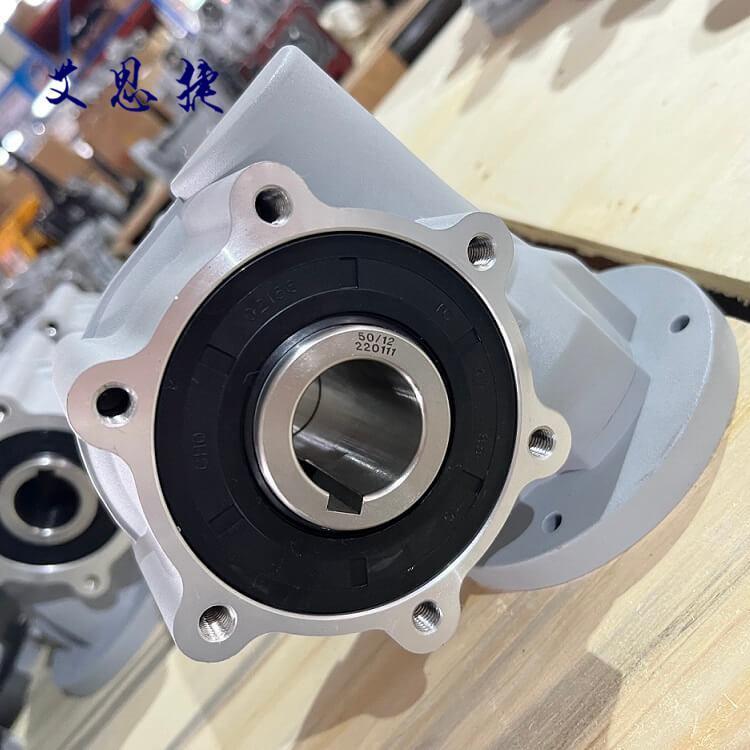 艾思捷IP67防水洗車機減速機RV050-550-35-S-ASJ