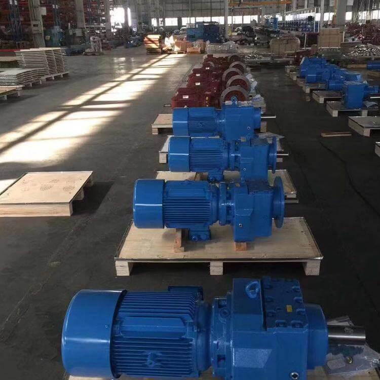 邁傳r137硬齒面斜齒輪減速機(jī)r137-Y11KW-4P-56-C-MC