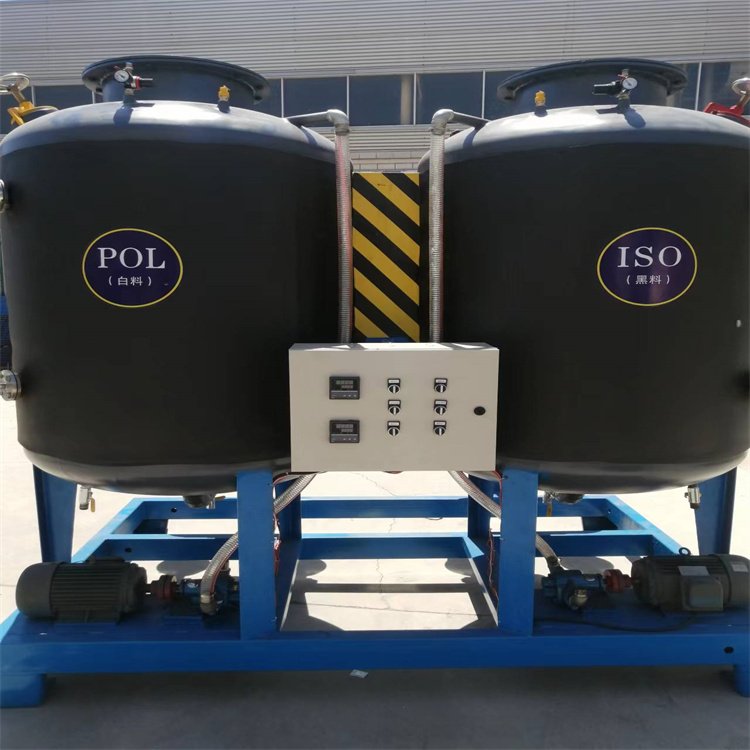 GY-300大型聚氨酯高壓澆注機(jī)設(shè)備30kw料泵電機(jī)變頻器控制保溫發(fā)泡