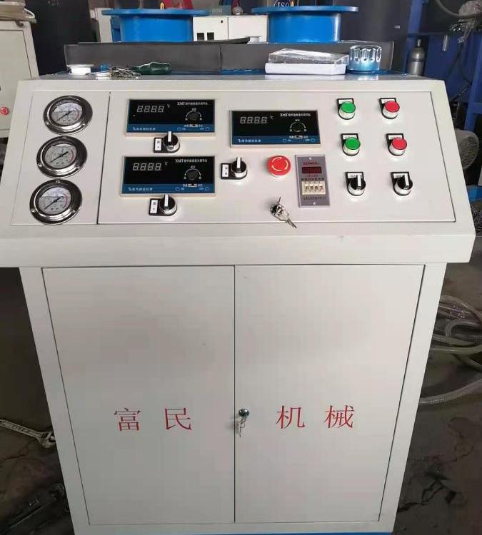 料箱體加熱管道澆注補口設備小型聚氨酯高壓補口機