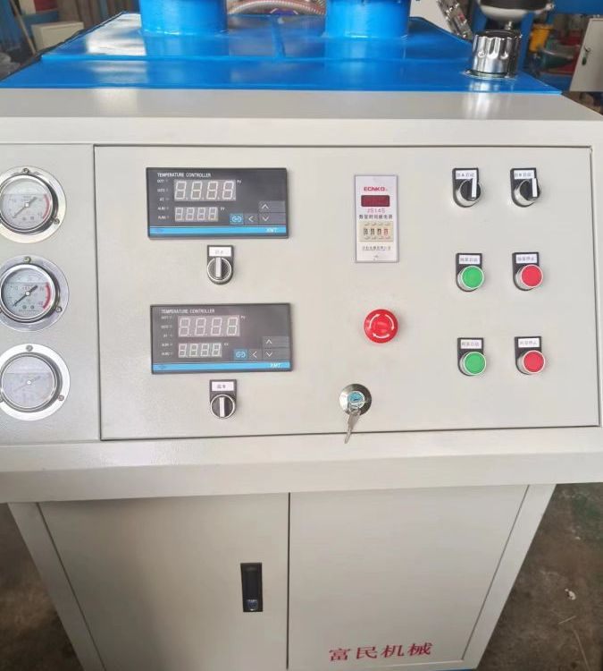 小型聚氨酯高壓發(fā)泡機(jī)水箱泡沫填充模具澆筑成型管道補(bǔ)口機(jī)