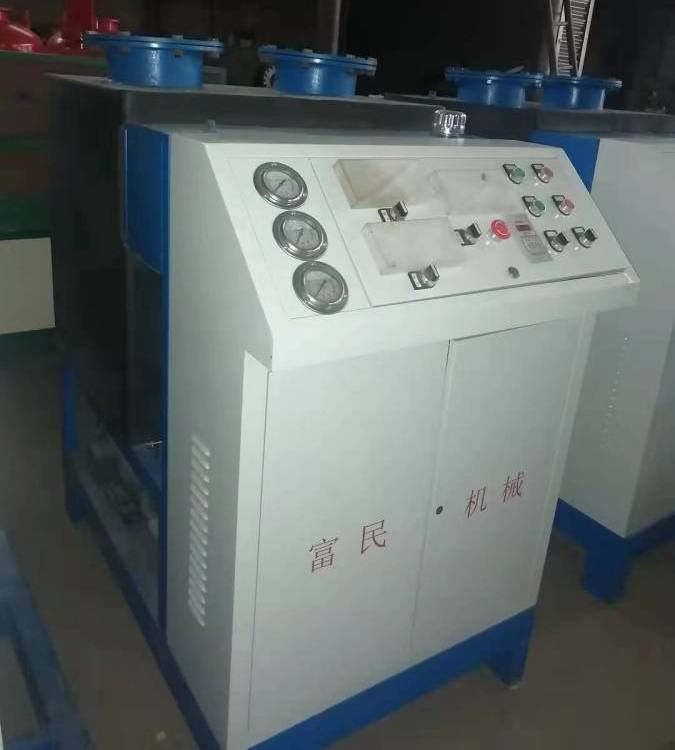 澆注發(fā)泡聚氨酯高壓補口機設(shè)備自動上料雙料罐加溫