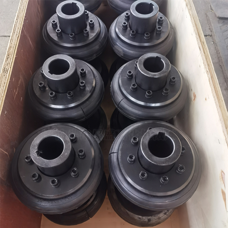 LA型開口式輪胎聯(lián)軸器冶金設備用馬丁橡膠輪胎體LBUL型