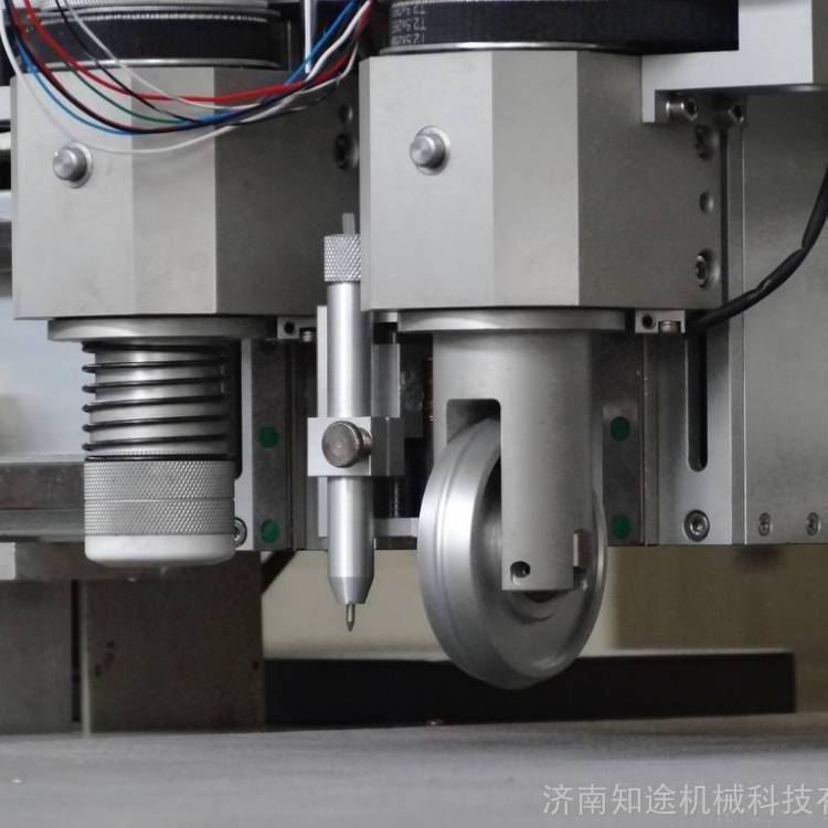 濟(jì)南知途供應(yīng)發(fā)泡保溫板材深加工設(shè)備ZT2516全自動(dòng)擠塑板切割機(jī)