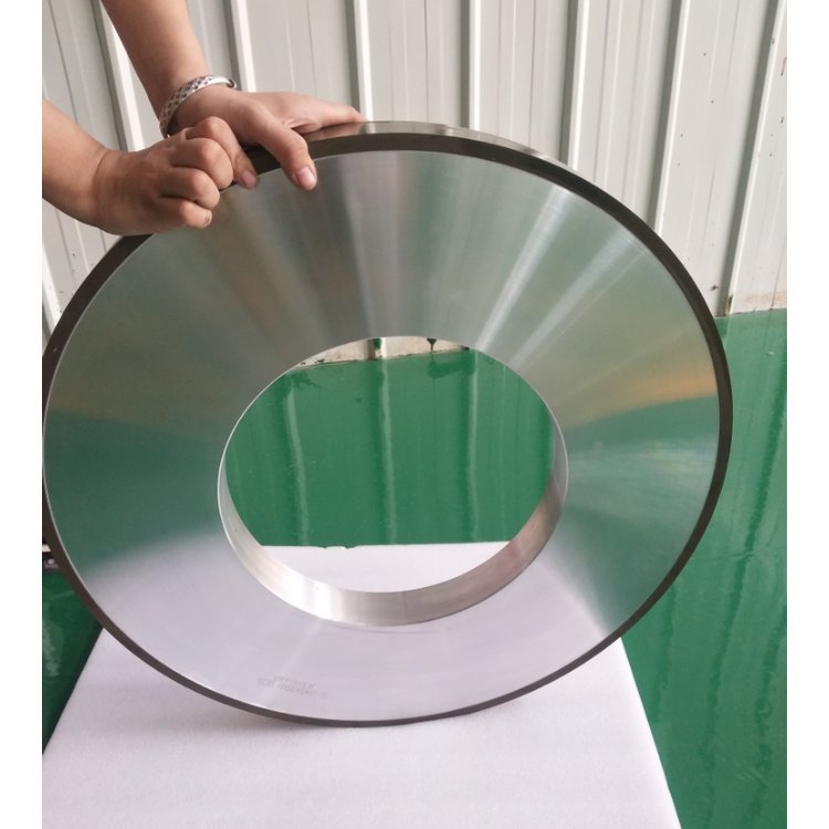 600直徑金剛石砂輪磨削陶瓷，碳化鎢噴涂，軋輥等