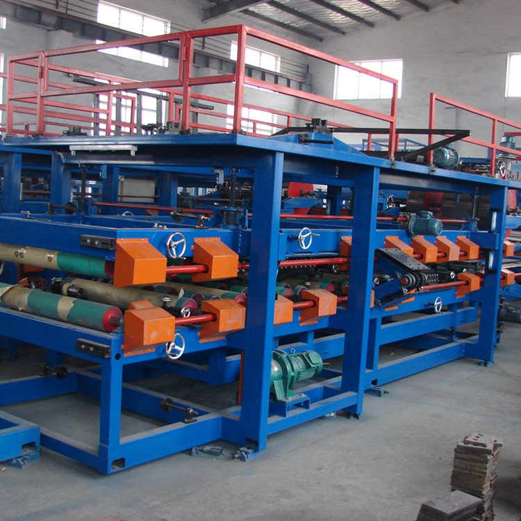 復(fù)合板機(jī)全自動(dòng)泡沫巖棉一體機(jī)彩鋼夾芯板機(jī)亞峰冷彎?rùn)C(jī)