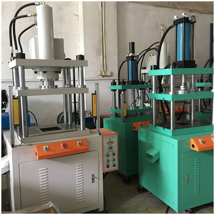 液壓沖壓成型機(jī)四柱沖壓機(jī)鋁鎂鋅合金壓鑄制品毛邊沖切機(jī)