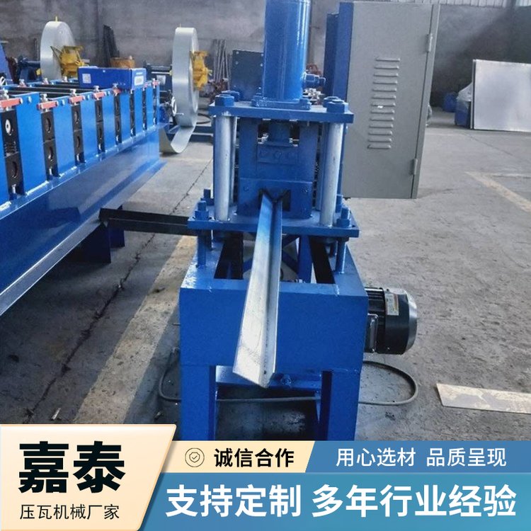 全自動直角角鐵機(jī)三角鐵成型設(shè)備操作簡單嘉泰銷售
