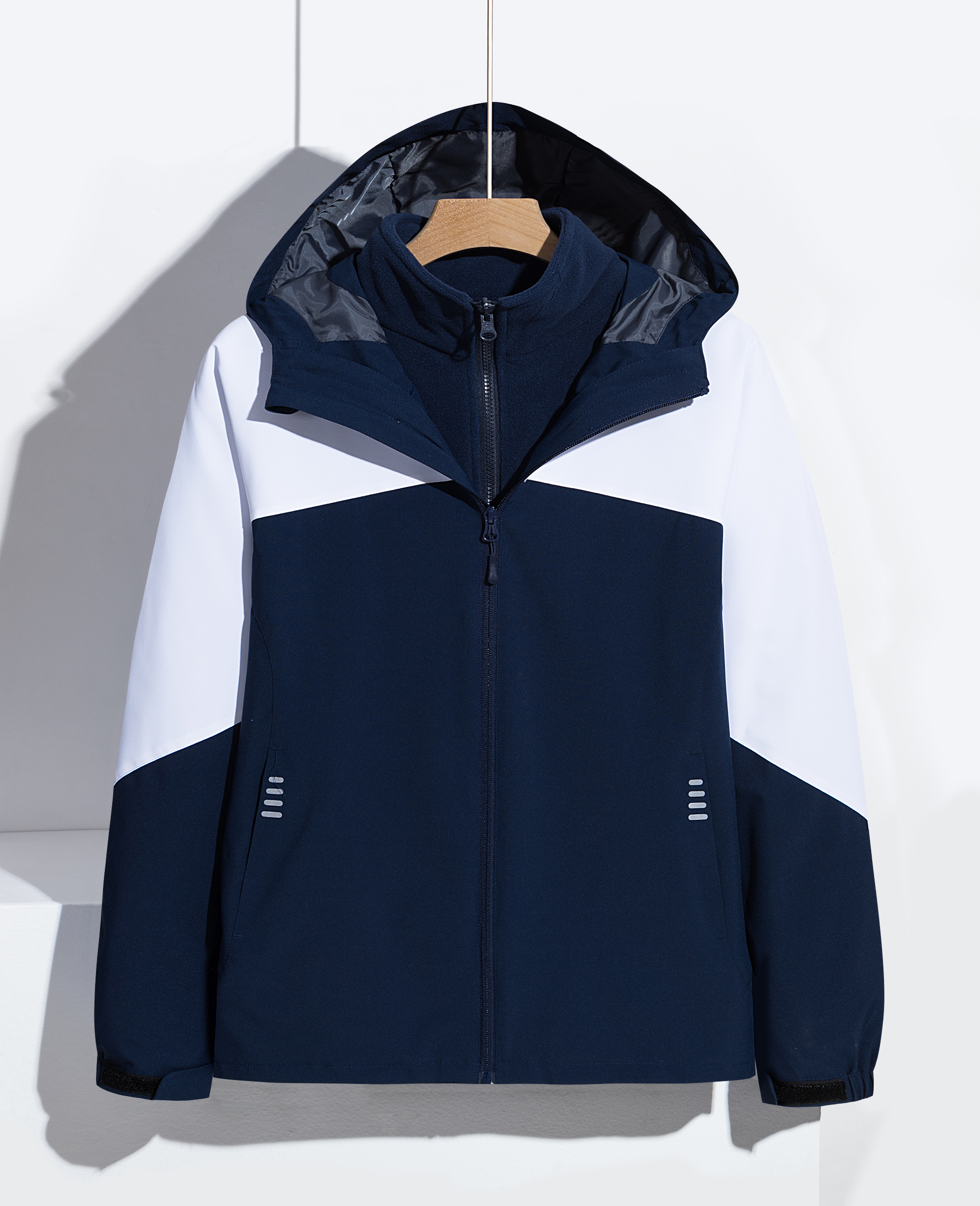 沖鋒衣定制衡通職業(yè)裝DX-J918款時尚美觀抗寒保暖