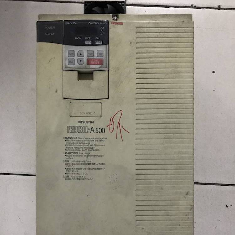 FR-F540-7.5K-NA維修三菱變頻器F700系列故障報警三菱變頻器維修又快又好