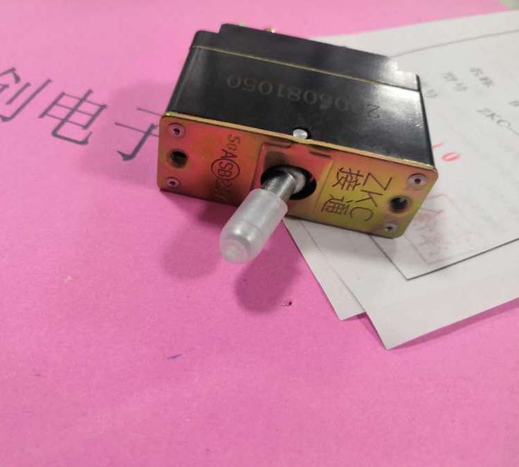 MAK-22DK1-2WWK-1BZKC-100AAJK-1?飛機(jī)板前開關(guān)