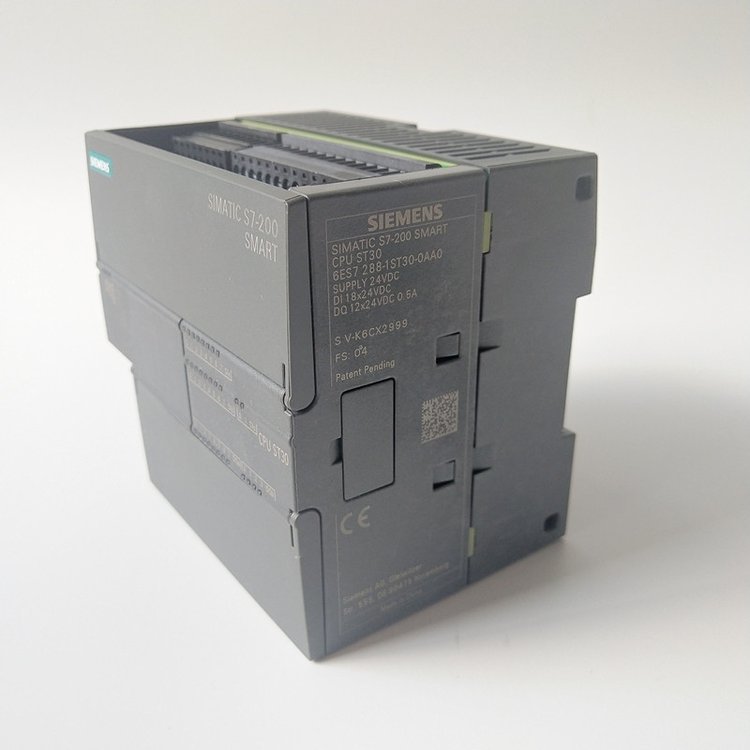 西門子PLC6ES7223-1BH32-0XB0S7-1200SM12238DI8DO數(shù)字量模塊