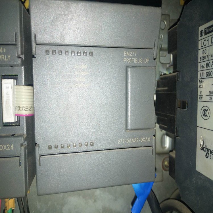 西門子6SL3210-1SE26-0UA0SINAMICSS12030KW變頻器功率模塊PM340