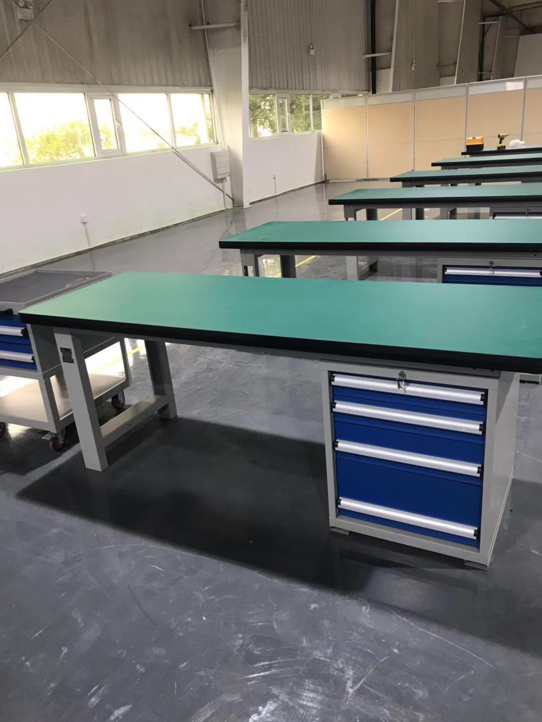 防靜電耐腐蝕工作臺(tái)車(chē)間裝配檢修使用佰納克