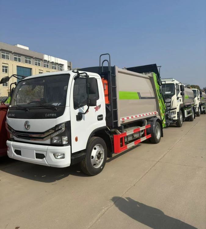中型后裝壓縮垃圾車(chē)12方掛桶式環(huán)衛(wèi)車(chē)程力垃圾收運(yùn)車(chē)樹(shù)枝收集車(chē)