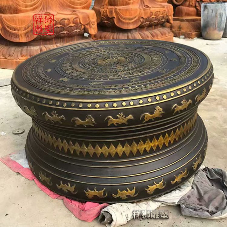廠家供應(yīng)室外銅鑼擺件大型銅鼓雕塑戶外景觀裝飾品工藝品定做批發(fā)