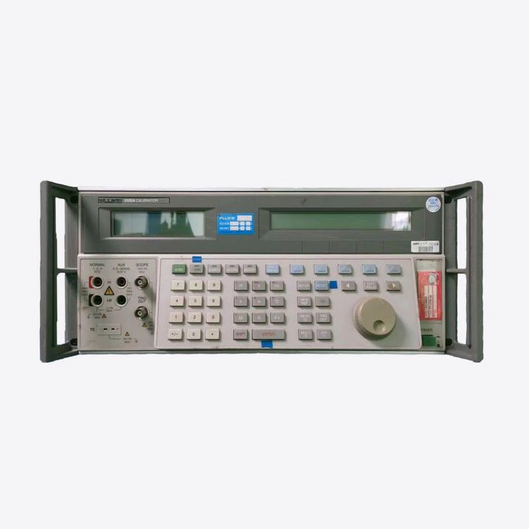 FLUKE\/福祿克5500A多功能校準(zhǔn)儀測(cè)量校準(zhǔn)工具二手儀器