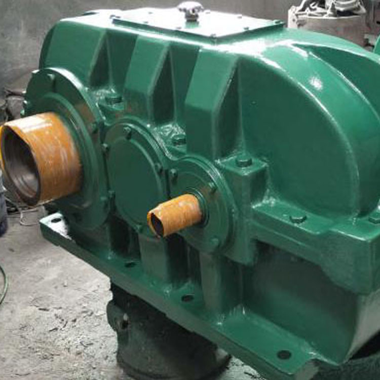 輸送機(jī)用DCYK280-31.5-IN硬齒面圓錐齒輪減速機(jī)