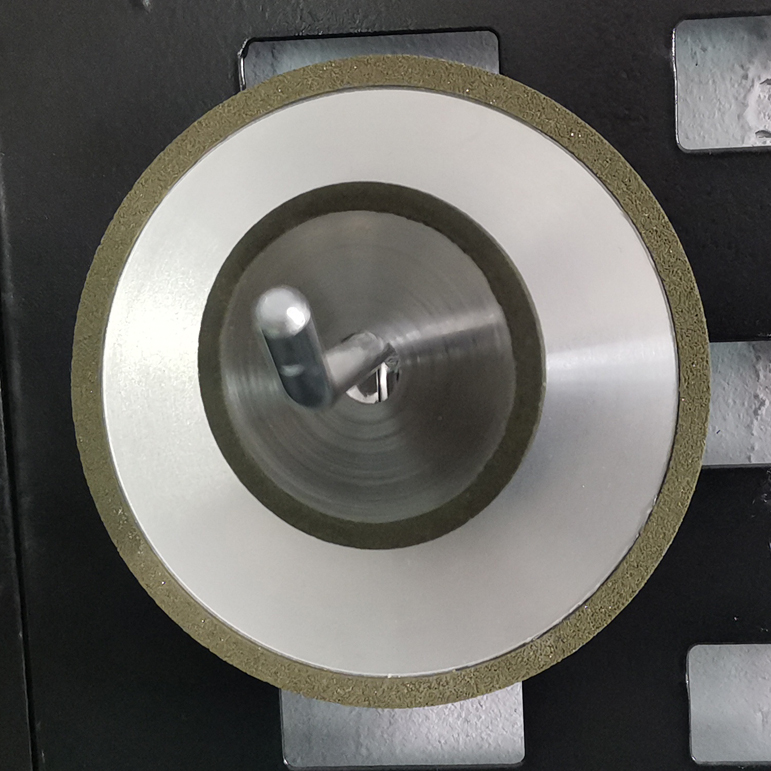 切割石英法蘭樹(shù)脂金剛石鋸片大口徑厚壁石英管精密切斷燒結(jié)切割片