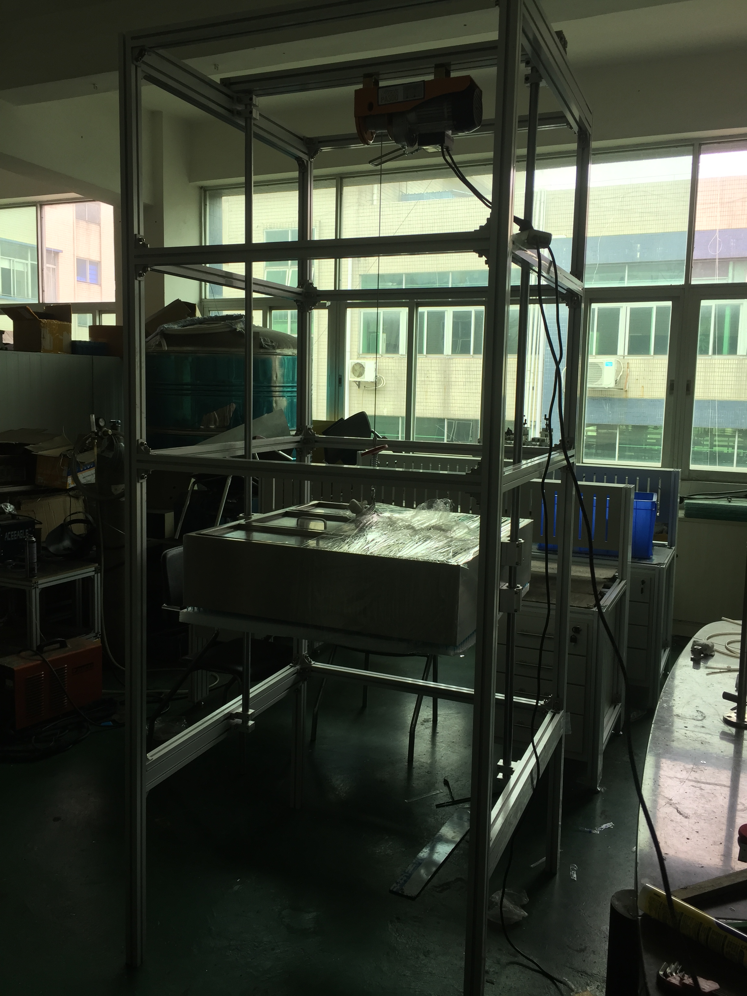 德邁盛測控設(shè)備性能穩(wěn)定工業(yè)用擺管淋雨防水試驗(yàn)箱