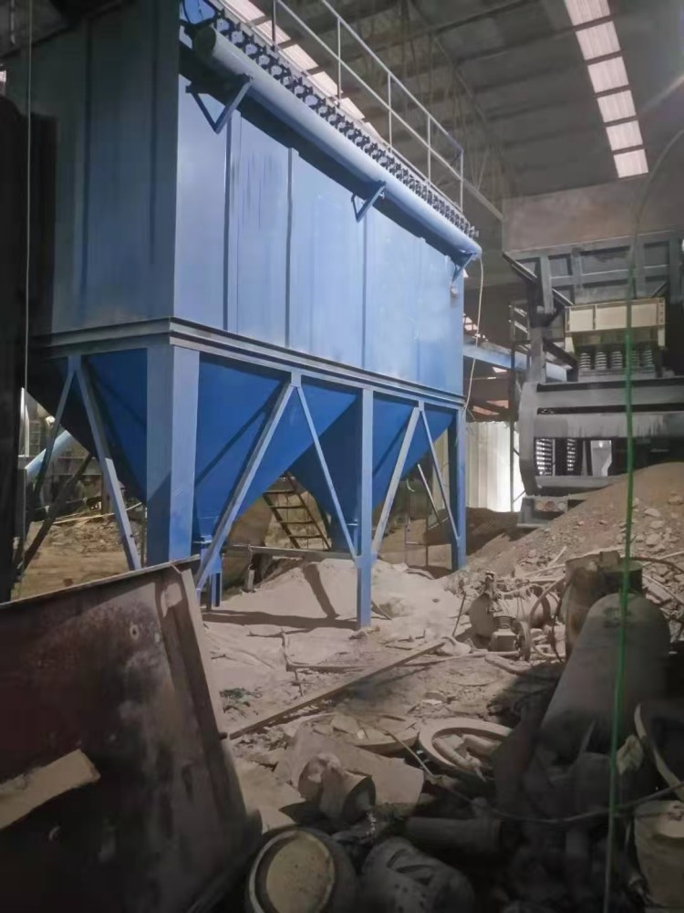 鋼渣專用除塵設(shè)備除塵布袋磁選機懸掛式除鐵器