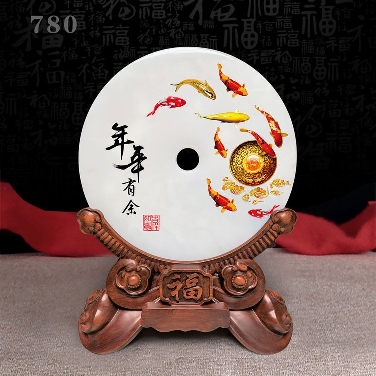 員工榮譽(yù)退休紀(jì)念禮品廠家價批發(fā)玉石扣擺件盤子雕刻打磨拋光工藝