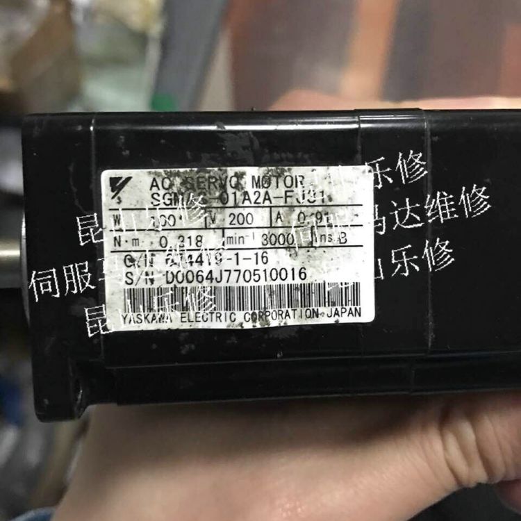 SGMAS-01A2A-FJ31，維修安川伺服電機編碼器調試原點更換軸承