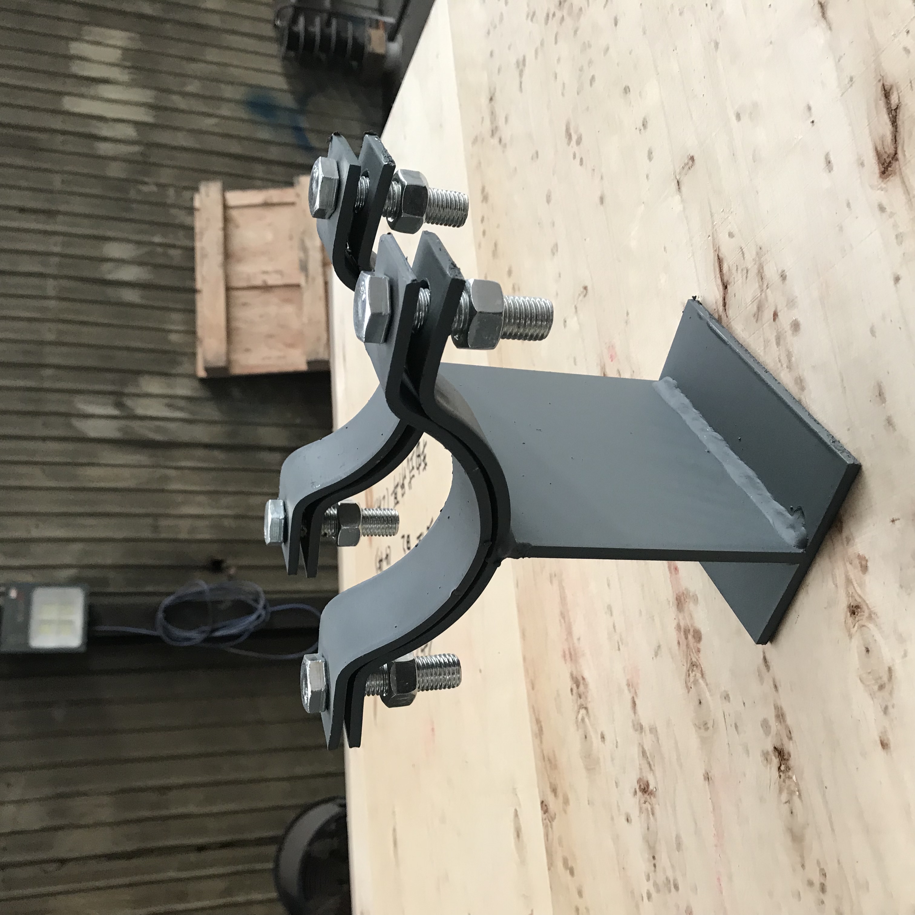昊鹽電廠化工廠蒸汽管道用J2管夾式管托焊接型滑動(dòng)導(dǎo)向碳鋼鍍鋅