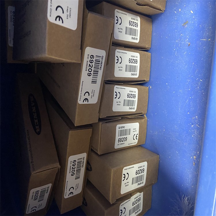 德國IFM品牌PN2071型號帶數(shù)顯壓力傳感器30VDC