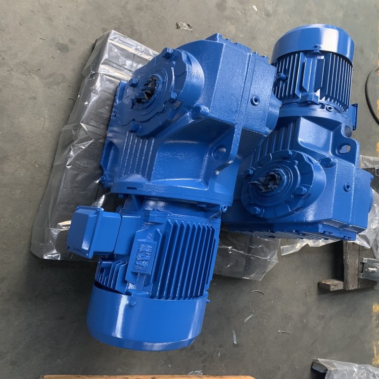 臺(tái)星KA108齒輪箱KA109砂漿車減速機(jī)KAB107傘齒輪減速器廠家