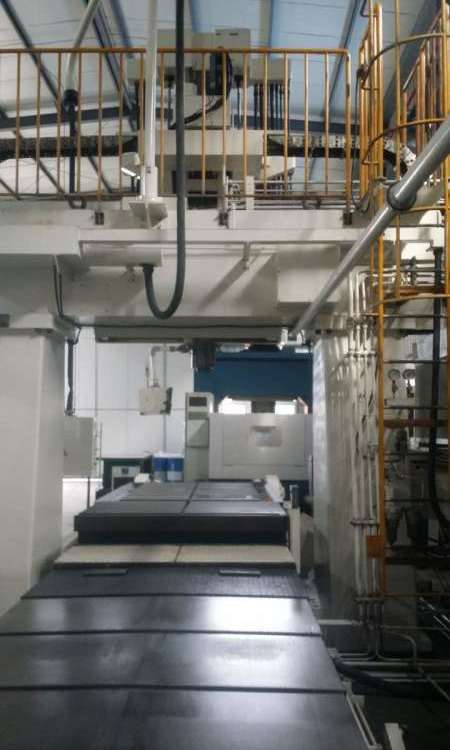二手龍門加工中心SNKDC-3日本新工機