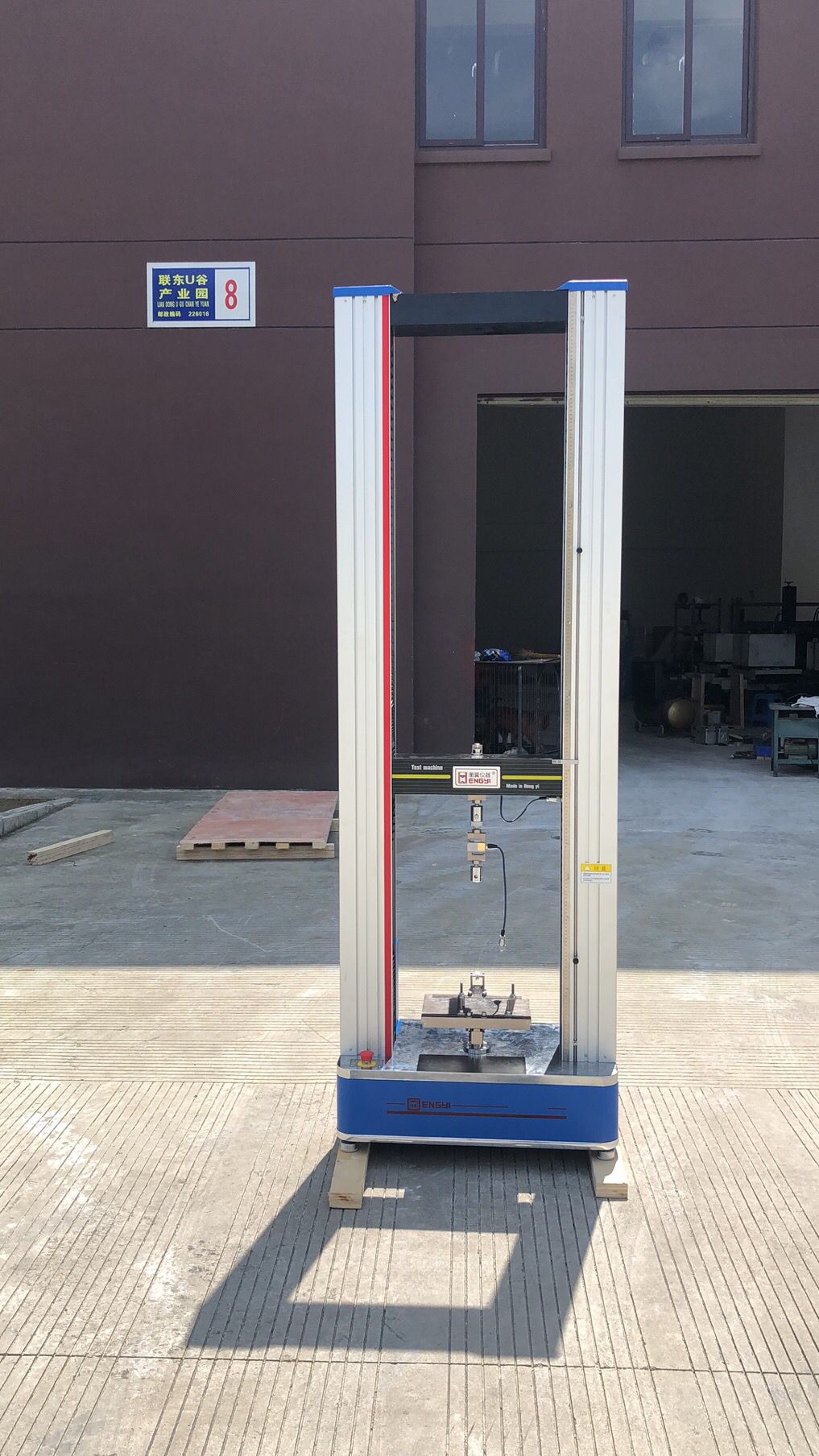 硅橡膠拉力試驗(yàn)機(jī)配氣動拉伸夾具和求取斷裂伸長率大變形工裝