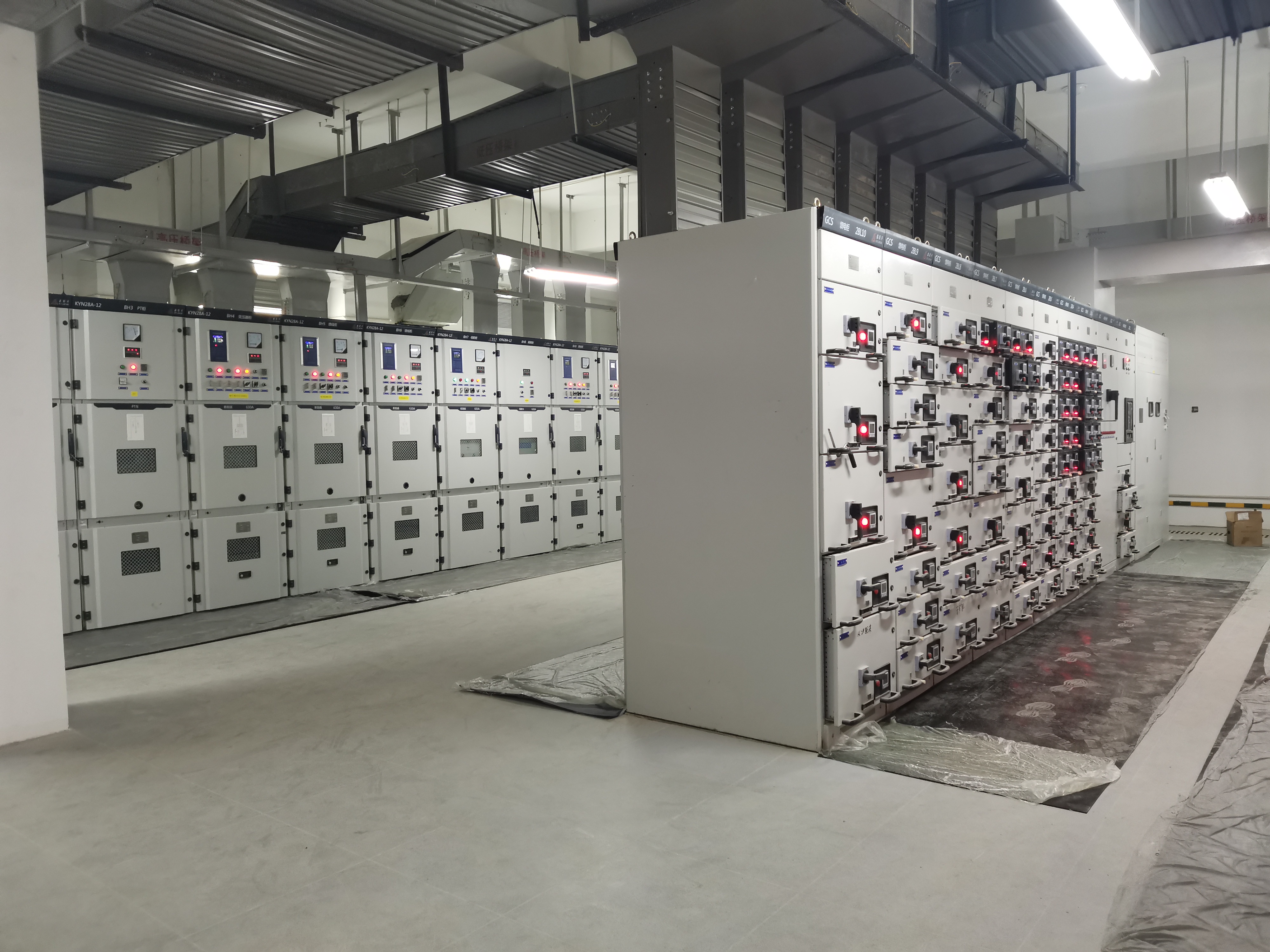 配電柜泰鑫電氣生產小區(qū)配電室用GCS抽出式低壓開關柜