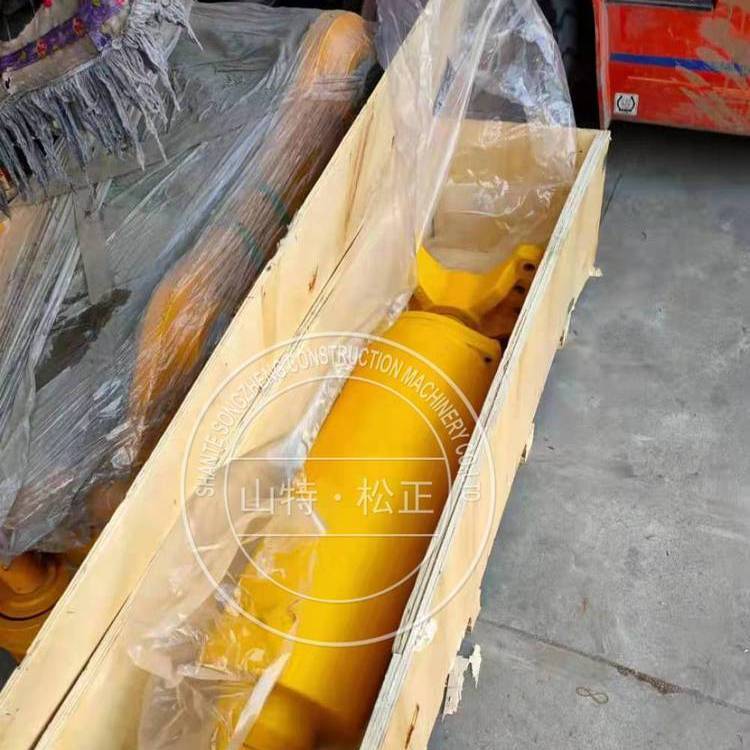山特松正推土機D375A-5液壓油缸總成全新原裝