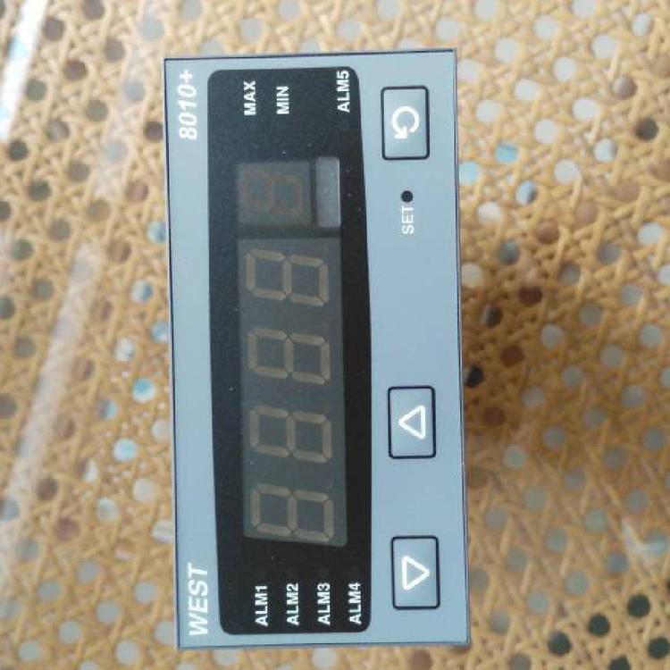 WEST品牌WESTP8080智能數(shù)顯表高精度溫度控制調(diào)節(jié)器