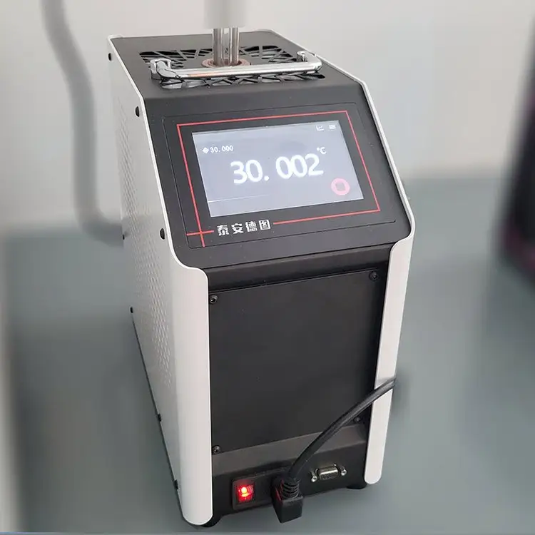 DTG系列低溫干體爐高清觸摸屏便攜式溫度檢定設(shè)備