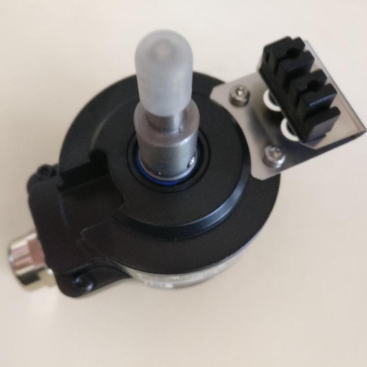 德國hubner霍伯納編碼器ITD40A4Y114512HBXKR1.5S20