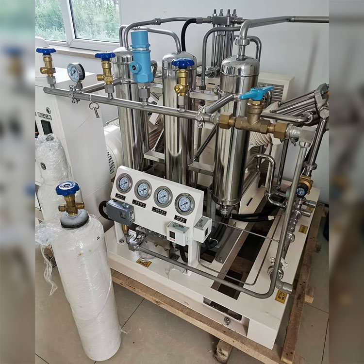 全無油氧氣充瓶機(jī)帶匯流排全無油新型（H）型壓縮機(jī)源頭廠家直供