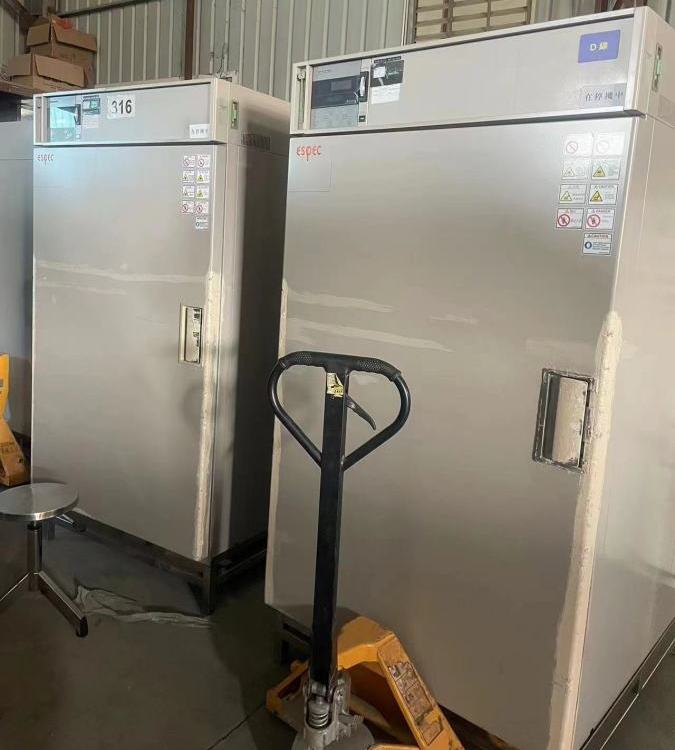 二手進(jìn)口愛斯佩克高溫低氣壓試驗箱適用動力電池檢測厭氧產(chǎn)品行業(yè)