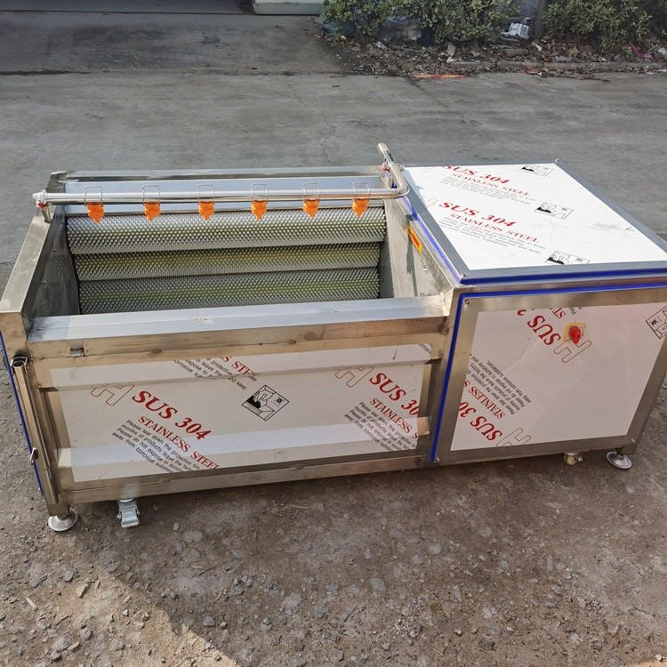 土豆去皮機(jī)土豆毛刷清洗機(jī)花生毛刷清洗去泥設(shè)備產(chǎn)量大順澤機(jī)械