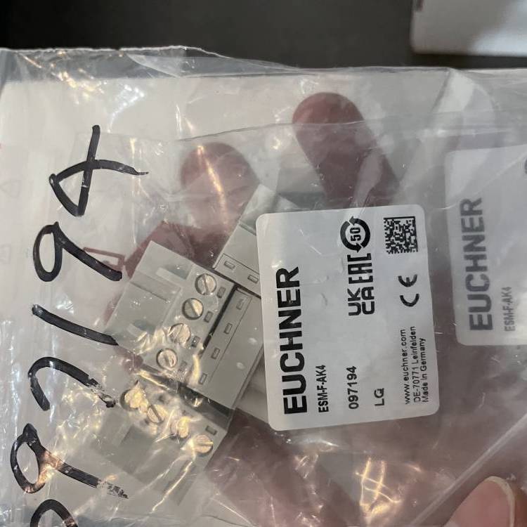 EUCHNER瀹夊＋鑳�084336TP3-537A024M閰嶆湁闁€閹栧姛鑳藉畨鍏ㄩ枊闂�(gu膩n)