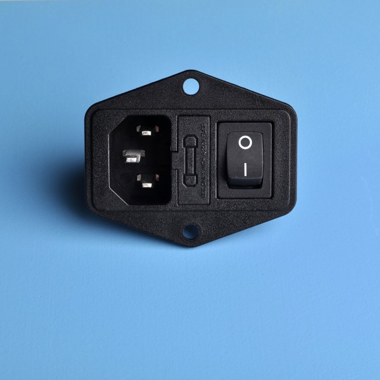 供應復合式三合一AC電器插座（開關 保險盒 電線插口）