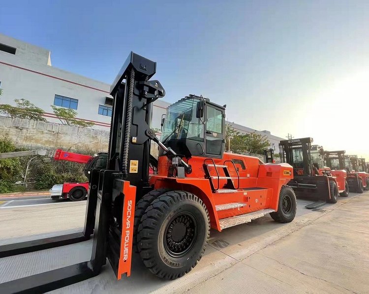 32噸叉車一臺(tái)多少錢-碼頭集裝箱32噸叉車廠家價(jià)格