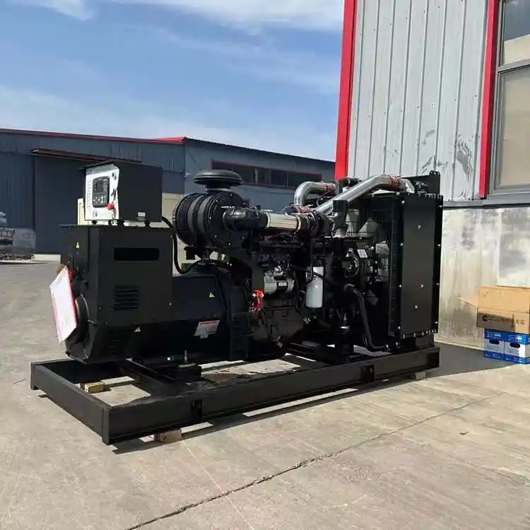 三項(xiàng)康明斯靜音全自動100KW柴油發(fā)電機(jī)組性能穩(wěn)定送貨上門