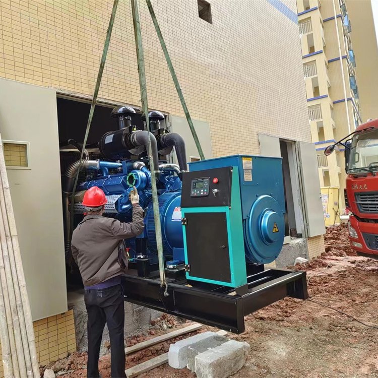 設備先進拖車式發(fā)電機150KW電壓400V遠程啟動