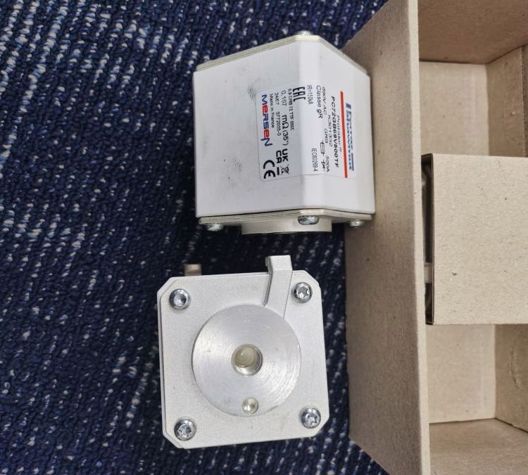 原廠正品FERRAZ熔斷器HP15FHM32A美爾森當天發(fā)貨