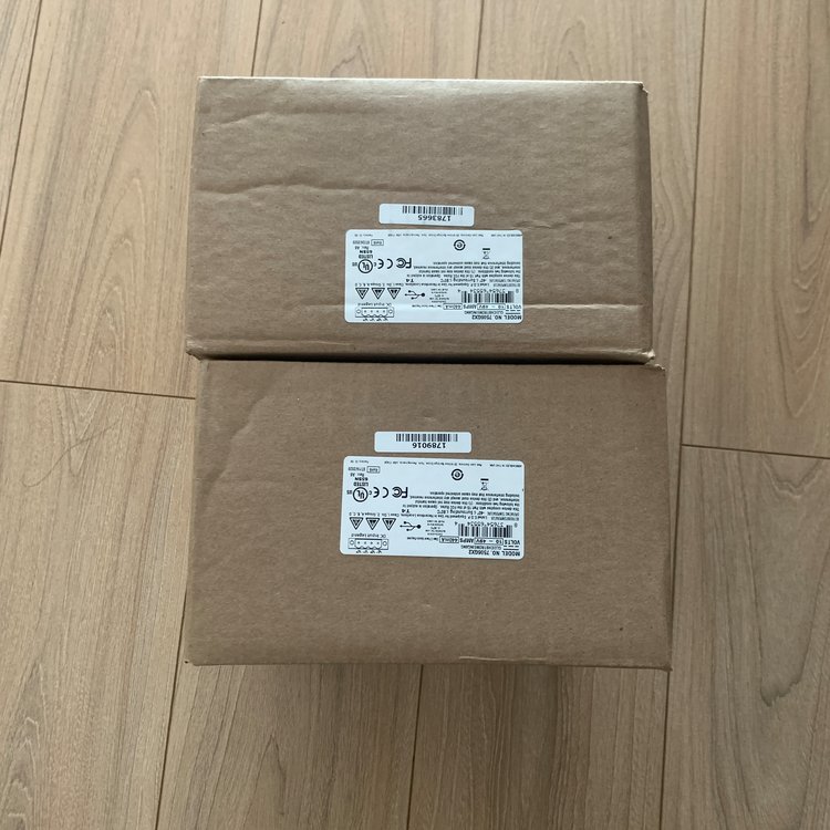 西門(mén)子傳感器6SE7022-6EC61-ZG91黑色鋁合金全新未拆封