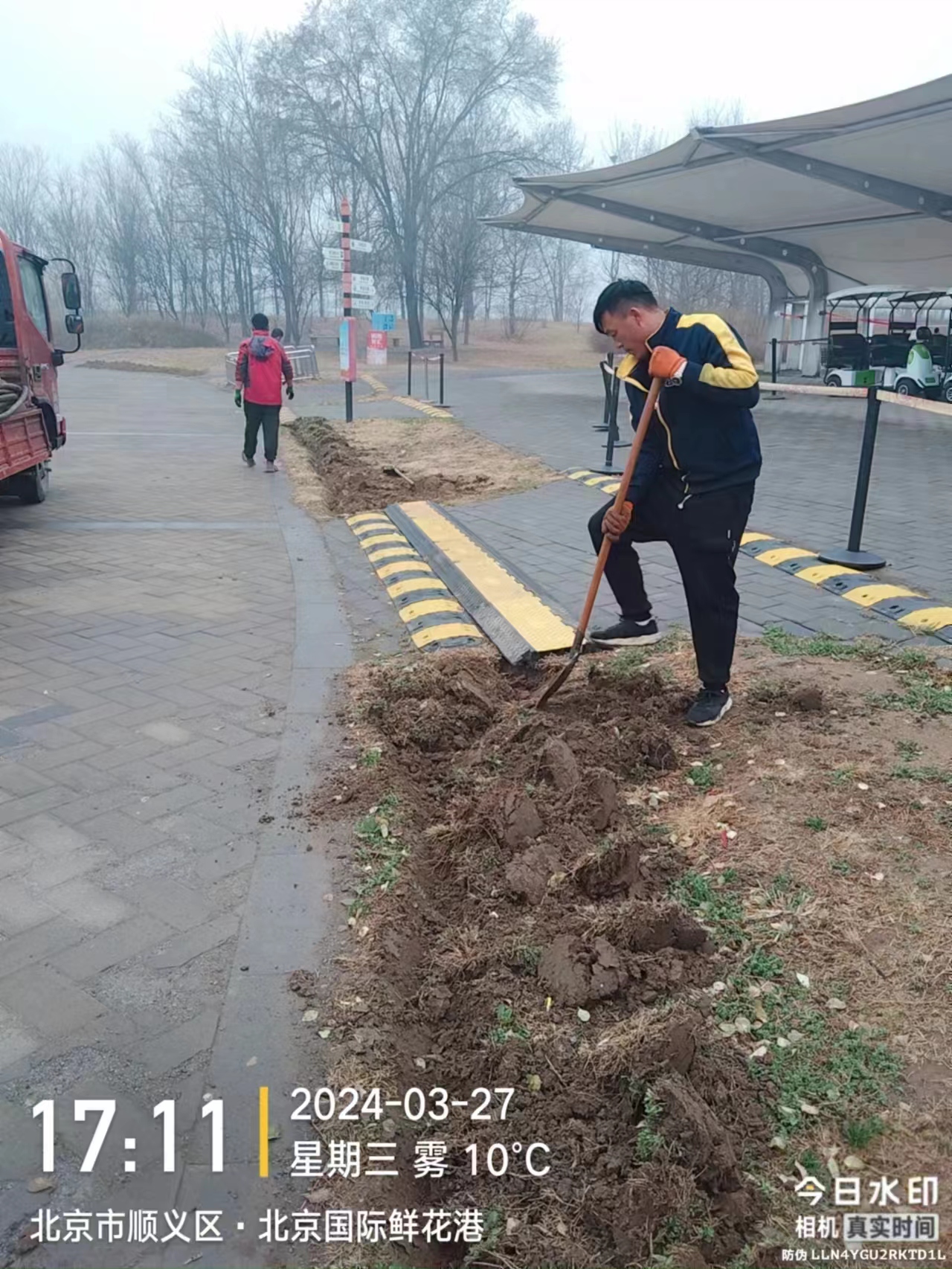 大型柴油發(fā)電機出租維修保養(yǎng)野外露營工地應(yīng)急電源車租賃UPS電源